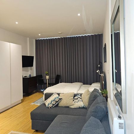 Classic Studio For 4 In Piccadilly Soho Central London Vr3 Bagian luar foto